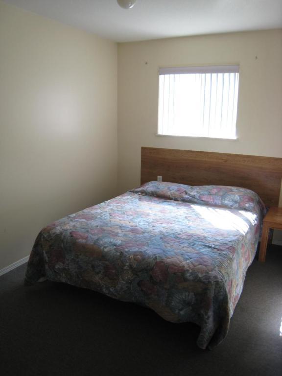 Fraser Bridge Inn And Rv Park Quesnel Habitación foto